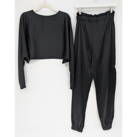 Nonchalant Label Emilia Satin Crop Top & Evory Satin Jogger Set Black Glam Small - Picture 9 of 14